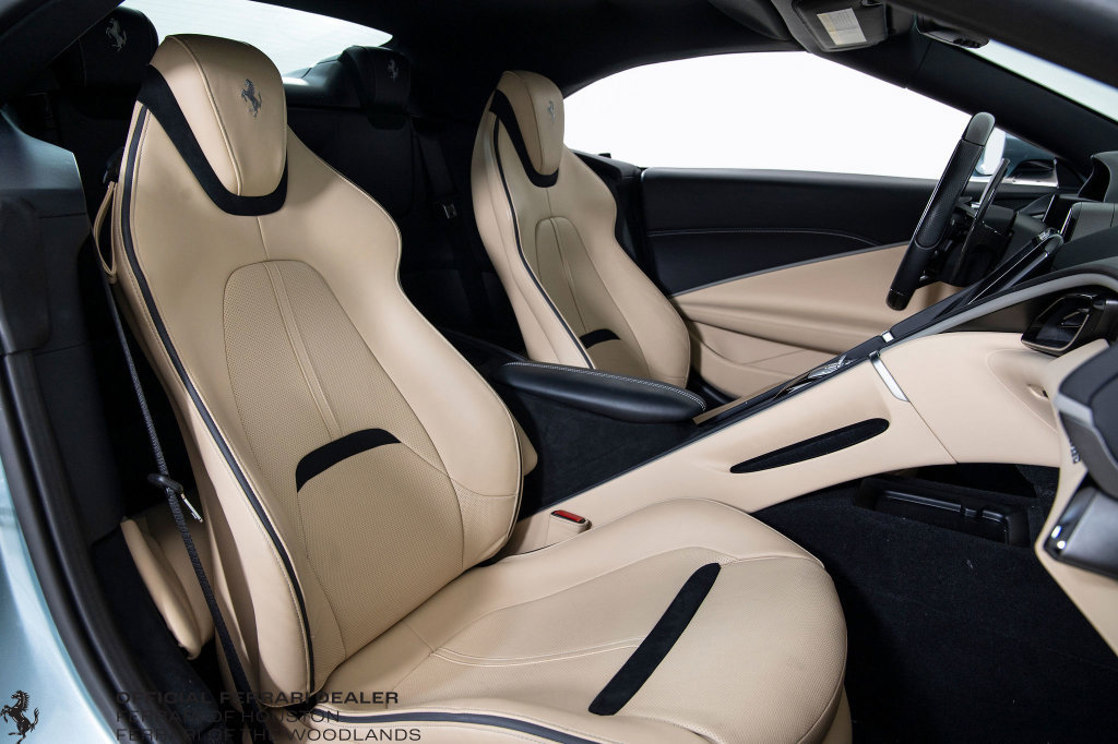 Certified 2024 Ferrari Roma Spider RWD image 17