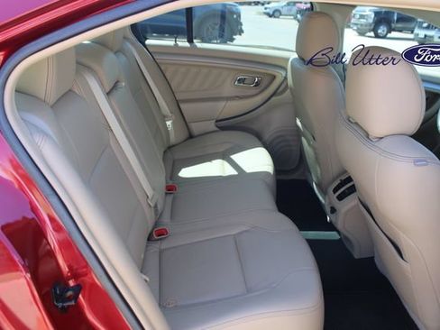 Used 2016 Ford Taurus SEL FWD image 13