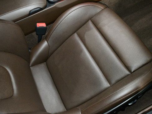 Used 2021 Porsche 911 Turbo image 12