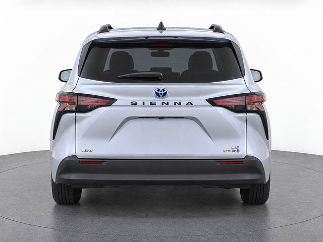 Used 2023 Toyota Sienna LE AWD/4WD image 4