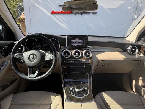 Used 2019 Mercedes-Benz GLC 300 4MATIC image 11