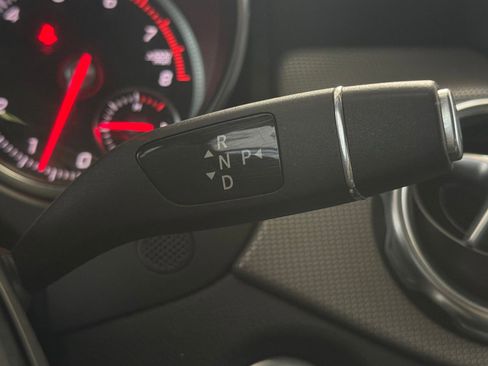 Used 2019 Mercedes-Benz GLA 250 4MATIC image 33