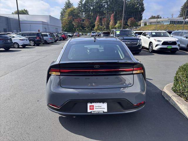 Certified 2025 Toyota Prius LE FWD image 6