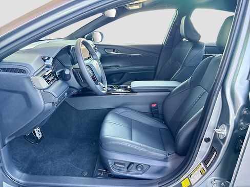 Used 2026 Toyota Camry XSE FWD image 18