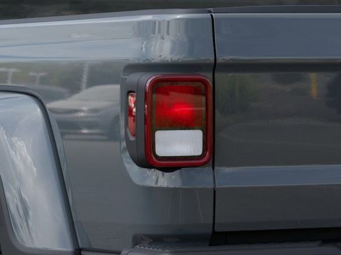 New 2025 Jeep Gladiator Sport w/ Premium Package image 11