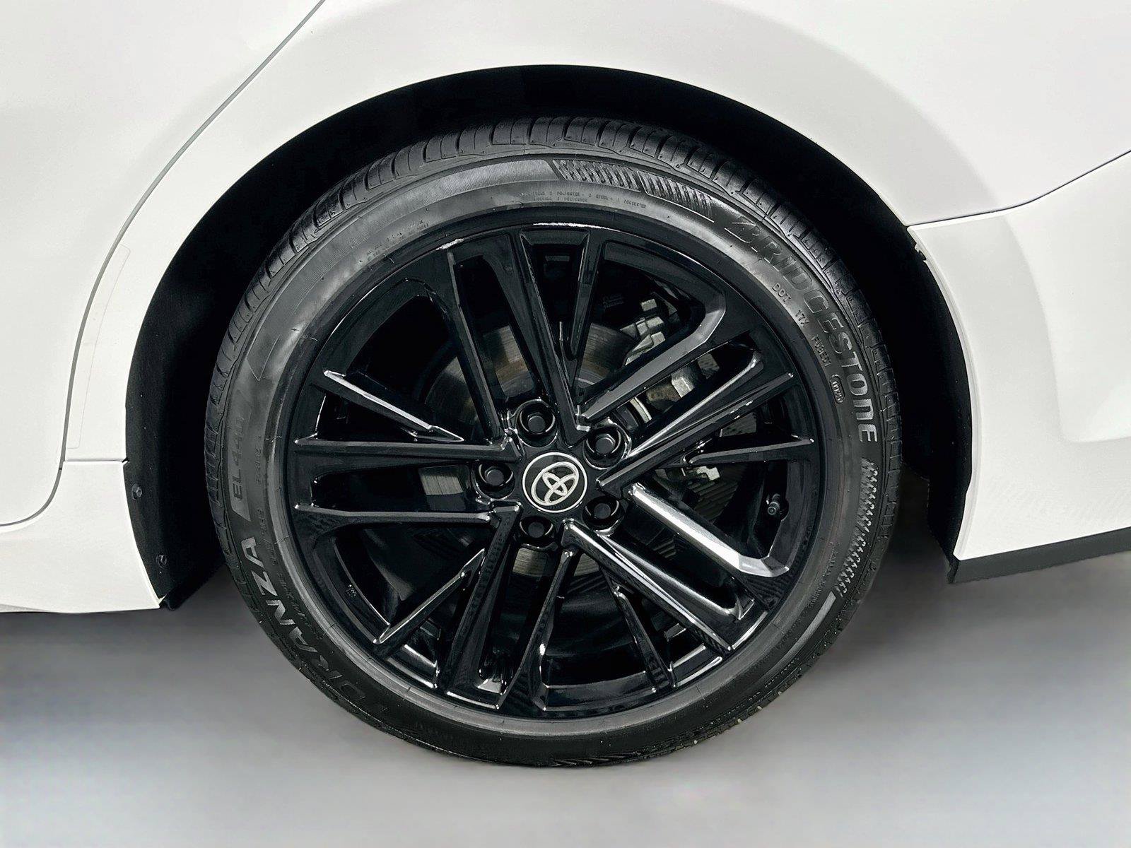 Used 2025 Toyota Camry SE FWD image 28