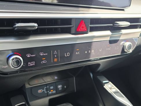 New 2026 Kia Sorento S w/ S Panoramic Sunroof Package FWD image 24