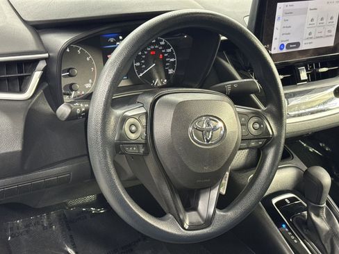 Used 2023 Toyota Corolla LE image 20