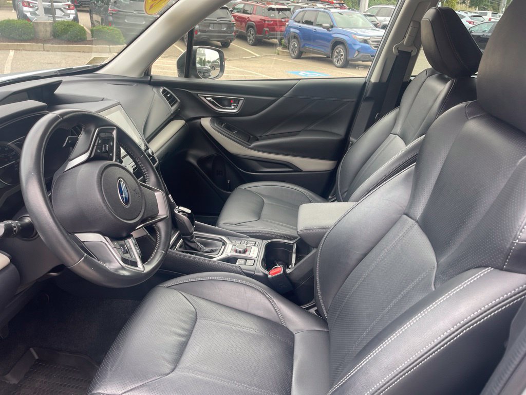 Used 2023 Subaru Forester Limited AWD/4WD image 11