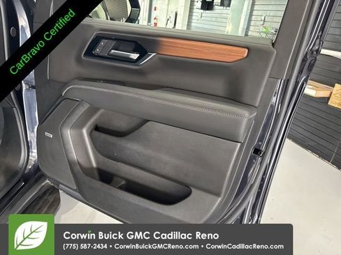 Certified 2025 GMC Yukon Denali image 33