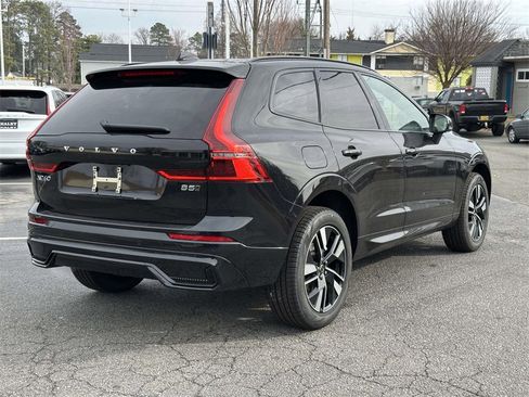 New 2026 Volvo XC60 B5 Core w/ Climate Package image 19