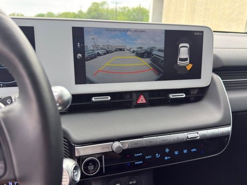 Used 2024 Hyundai Ioniq 5 SEL image 18