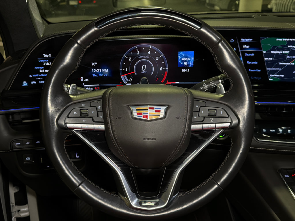Used 2024 Cadillac Escalade ESV V AWD/4WD image 34
