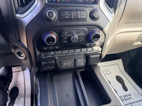 Used 2022 Chevrolet Silverado 2500 LTZ image 21