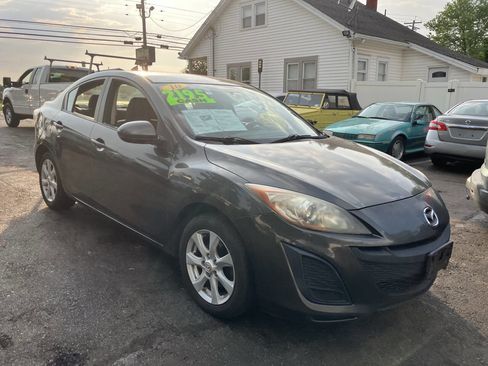Used 2010 MAZDA MAZDA3 i Touring FWD image 4