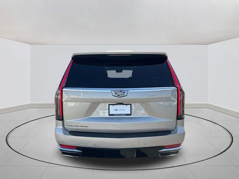 Used 2022 Cadillac Escalade Premium Luxury w/ Performance Package image 12