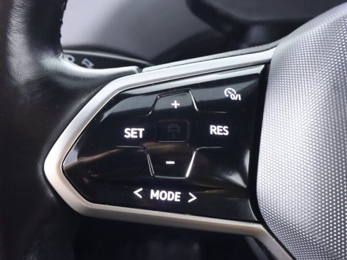 Used 2022 Volkswagen ID.4 Pro AWD/4WD image 12