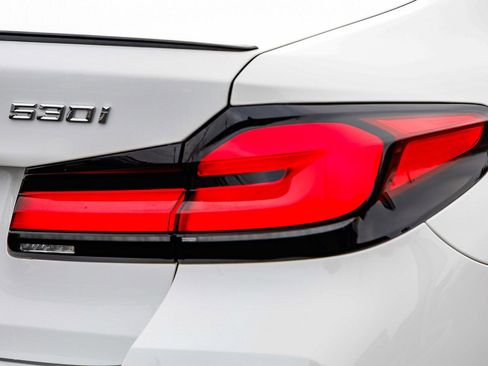 Used 2023 BMW 530i w/ M Sport Package image 8