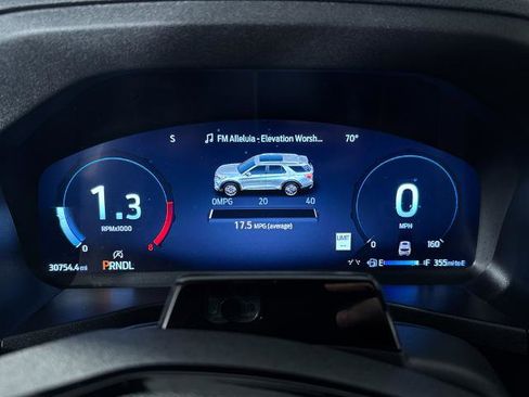 Certified 2025 Ford Explorer ST-Line w/ ST-Line Street Pack AWD/4WD image 11
