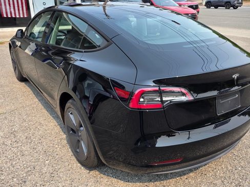Used 2023 Tesla Model 3 Standard Range RWD image 7