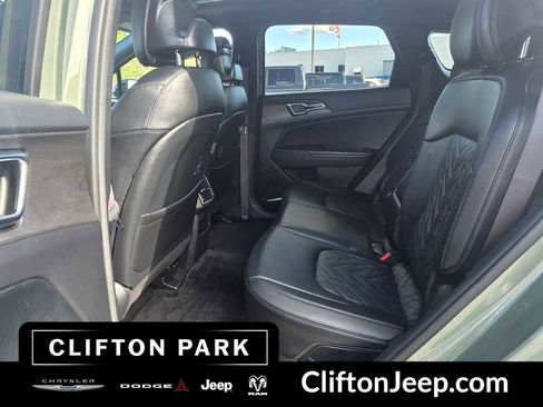 Used 2023 Kia Sportage X-Line AWD/4WD image 10