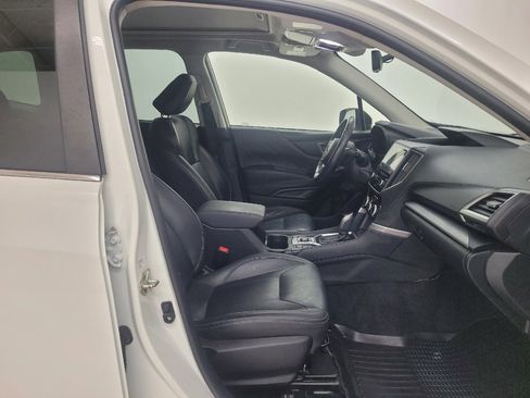 Used 2020 Subaru Forester Limited image 21