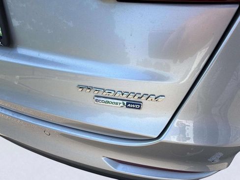 Used 2019 Ford Fusion Titanium AWD/4WD image 17