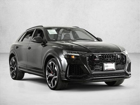 Used 2022 Audi RS Q8 image 3