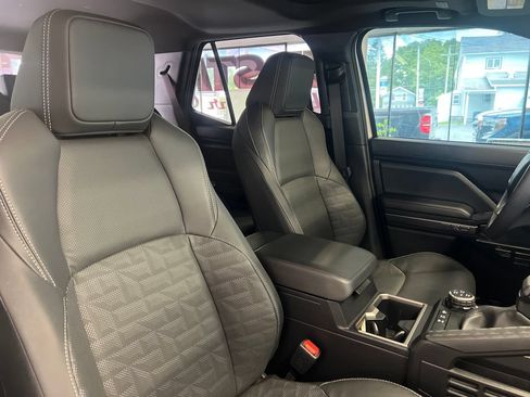 Used 2025 Toyota 4Runner TRD Off-Road Premium w/ Tow Technology Package AWD/4WD image 43