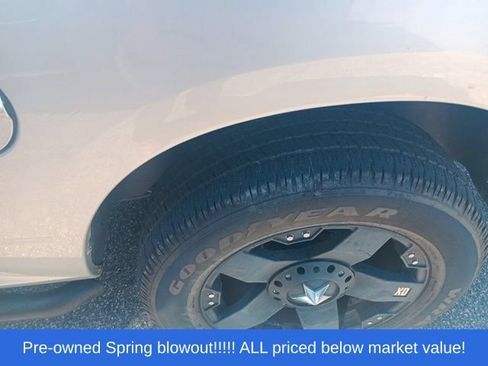 Used 2016 RAM 1500 Lone Star AWD/4WD image 10