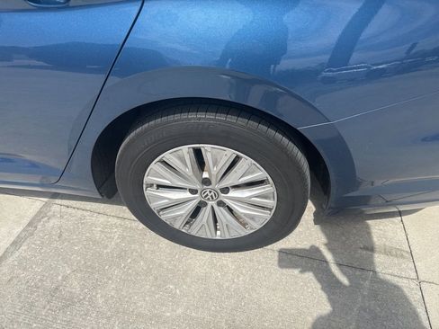 Used 2019 Volkswagen Jetta S w/ Driver Assistance Package image 12