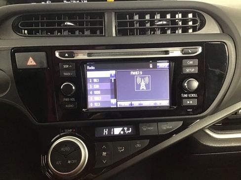 Used 2016 Toyota Prius C Four image 12