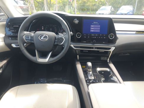 Used 2023 Lexus RX 350 FWD image 10