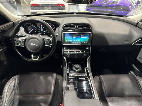 Used 2019 Jaguar XE Prestige AWD/4WD image 63