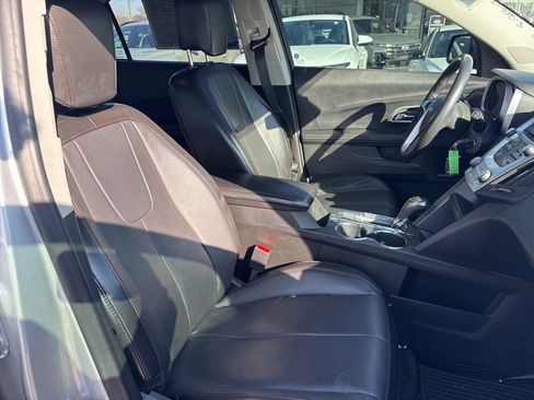 Used 2017 Chevrolet Equinox Premier w/ Enhanced Convenience Package image 11