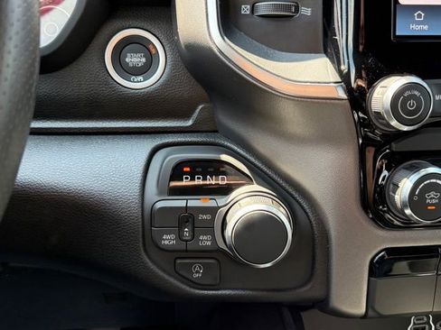 New 2026 RAM 1500 Express AWD/4WD image 21