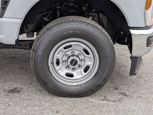 New 2026 Ford F250 XL AWD/4WD image 12