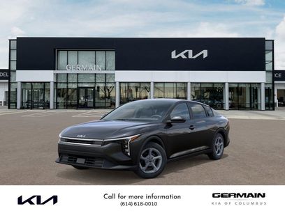 New 2025 Kia K4 LXS