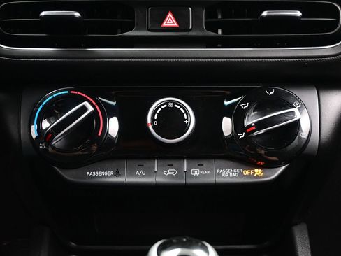 Certified 2023 Hyundai Kona SEL AWD/4WD image 20