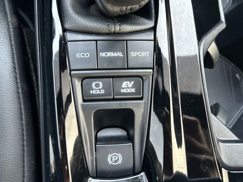 Certified 2025 Toyota Camry XSE image 39