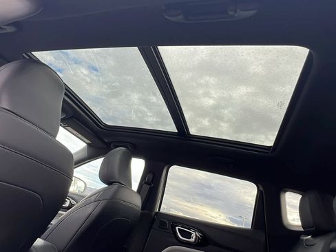 New 2026 Jeep Compass Limited image 31