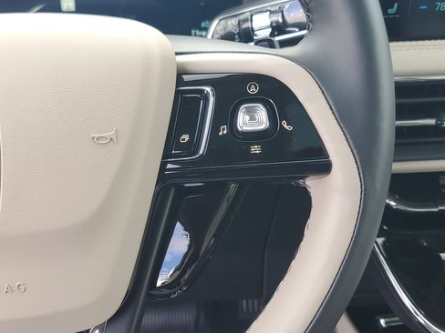 New 2026 Lincoln Corsair Reserve image 18