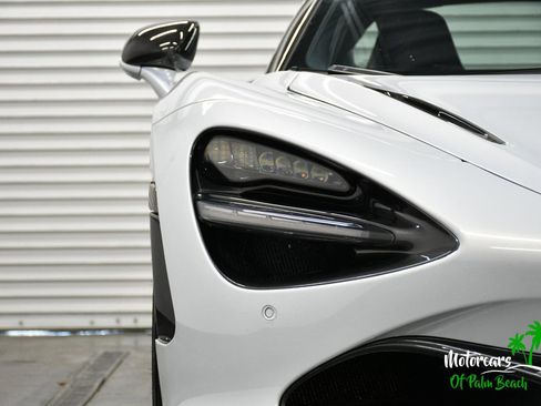 Used 2018 McLaren 720S RWD image 23