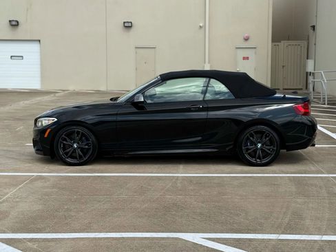 Used 2016 BMW M235i Convertible RWD image 9