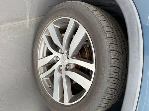 Used 2017 Honda Pilot Touring image 33