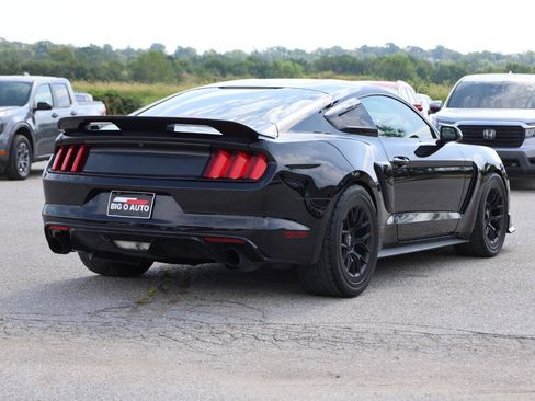 Used 2017 Ford Mustang GT RWD image 9