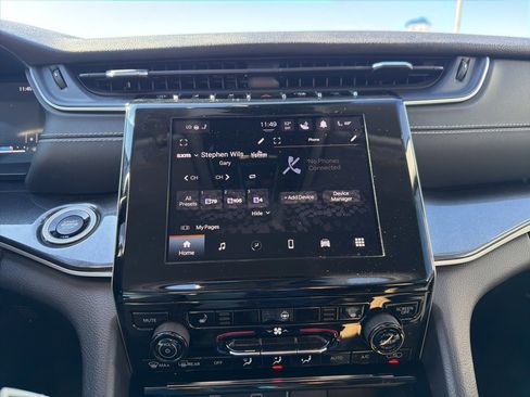 Used 2021 Jeep Grand Cherokee L Laredo w/ Luxury Tech Group I image 28