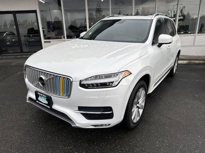 Used 2016 Volvo XC90 T6 Momentum w/ Momentum Plus Package