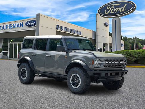 New 2025 Ford Bronco Badlands w/ Sasquatch Package image 1