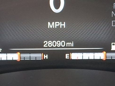 Certified 2022 Jeep Renegade Limited w/ Sun, Sound & Wheels Group image 23